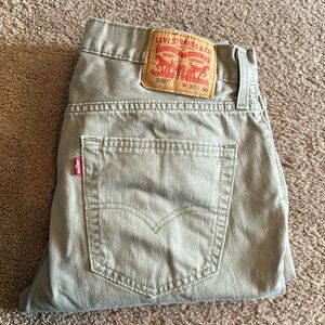 NWOT Tan/Gray Levi’s 559 Men’s Jeans.